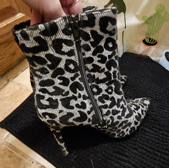 Siver Glitter and Cheetah Boots - Picture 2 of 7